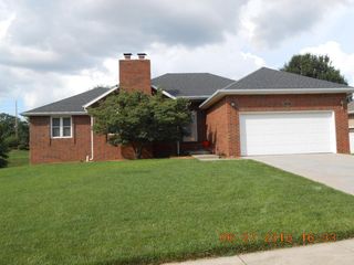 885 E  Nottingham Ln, Springfield, MO 65810