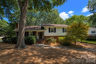 1337 Cavendish Ct, Charlotte, NC 28211