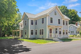 27 Central St, Topsfield, MA 01983