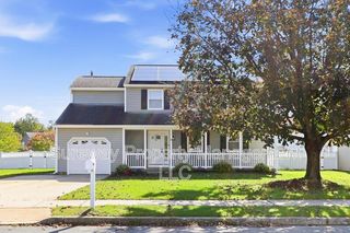 3 Huckleberry Ave, Erial, NJ 08081