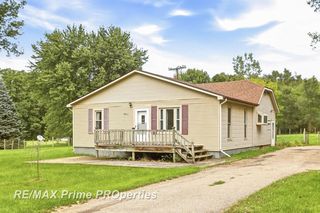 10083 Lewis Rd, Millington, MI 48746