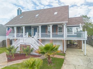 406 Caribe Pl   N, Gulfport, MS 39507