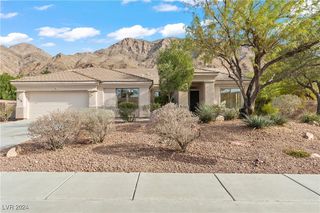 916 Temple View Dr, Las Vegas, NV 89110