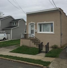 317 Summit Ave, Perth Amboy, NJ 08861