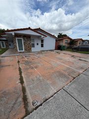 8867 SW 25th St #8867, Miami, FL 33165