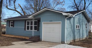 2206 S Jefferson Avenue, Springfield, MO 65807