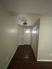 15 N  College Ave, Troy, TX 76579