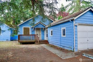 14040 Ashworth Avenue N, Seattle, WA 98133