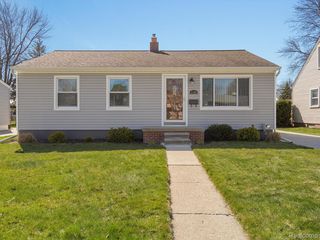 1102 Amelia Ave, Royal Oak, MI 48073