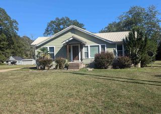 153 Doak Ave, Camden, AR 71701