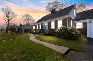 21 Richards Grove Road, Quaker Hill, CT 06375