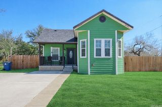520 S Ash St, Pearsall, TX 78061