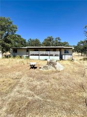 18216 Thompson Canyon Ave, Caliente, CA 93518