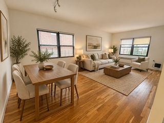 14143 25th Rd #1, Flushing, NY 11354