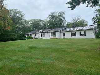 28 Knight Rd, Augusta, ME 04330