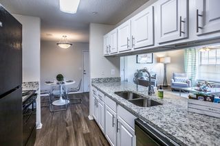 4744 We Ross Pkwy #50-104, Southaven, MS 38671