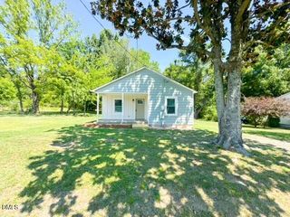 142 Clayton St, Roxboro, NC 27573