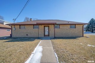 324 S  James St, Tremont, IL 61568