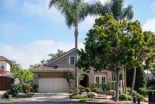 692 Cypress Hills Dr, Encinitas, CA 92024