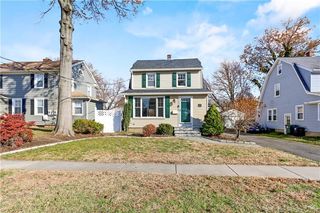 17 Robert Street, Milford, CT 06461