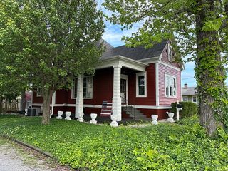 204 N  Maple St, Christopher, IL 62822