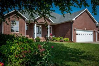 1005 N  20th Ave, Ozark, MO 65721