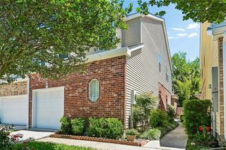9 Nouveau Ln W, Metairie, LA 70003