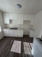 409 E  Harvard St #11, Glendale, CA 91205