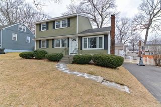 11 Lookout Ave, Natick, MA 01760