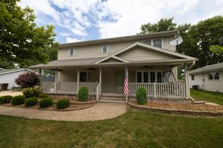 9477 E  3000n Rd, Momence, IL 60954