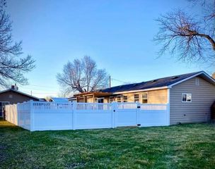 112 E 3rd Ave, Fort Pierre, SD 57532
