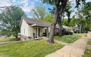 202 S  Cave St, Tuscumbia, AL 35674