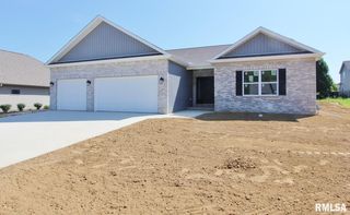 108 Samuel Ct, Washington, IL 61571