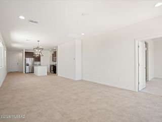 7927 S  Walnutview Dr, Tucson, AZ 85757