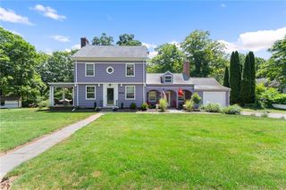 32 Ferry Rd, Chester, CT 06412