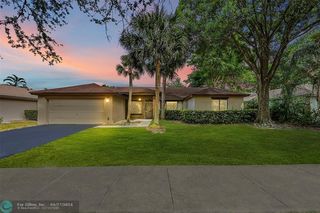 5542 NW 41st Ave, Coconut Creek, FL 33073