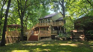 15421 Kansas Ave, Basehor, KS 66007
