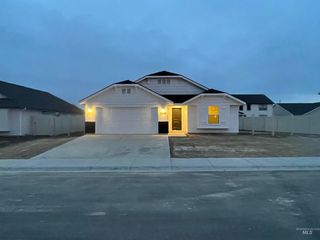 12384 Shadow River St, Caldwell, ID 83607
