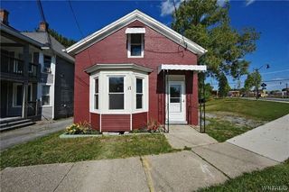 17 Saint Marys St, Lancaster, NY 14086