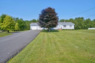2035 Glenwood Avenue, Hermon, ME 04401