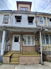 28 N  Rock St, Shamokin, PA 17872