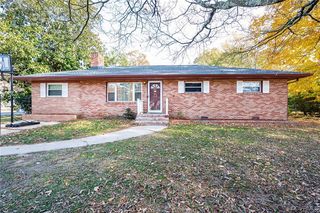 111 N  Colonial Dr, Hopewell, VA 23860
