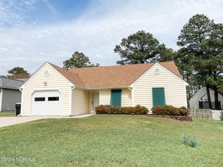 606 Barbour Road, Morehead City, NC 28557