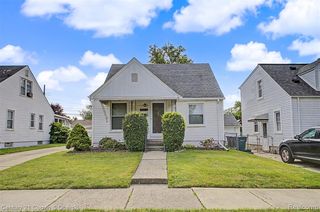 2732 Queen St, Dearborn, MI 48124