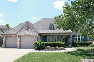 8810 N  136th East Ave, Owasso, OK 74055