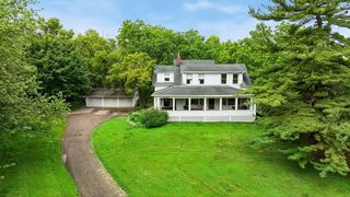 5940 Galpin Lake Rd, Shorewood, MN 55331