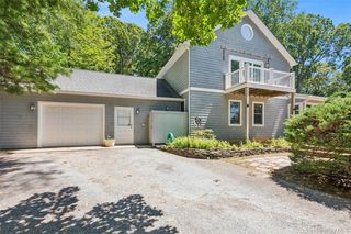 440 Haywaters Rd, Cutchogue, NY 11935