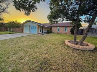 2605 Cambridge St, Odessa, TX 79761