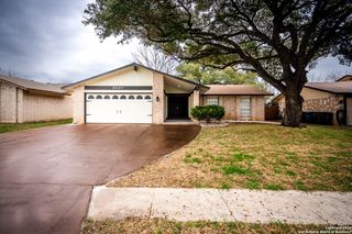 8630 BRISTLECONE ST, San Antonio, TX 78240