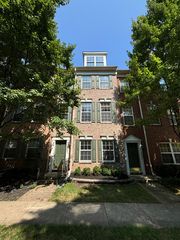 11807 Regents Park Dr, Germantown, MD 20876